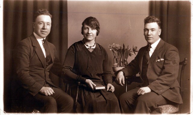 Finlayson Siblings at 6 Brue